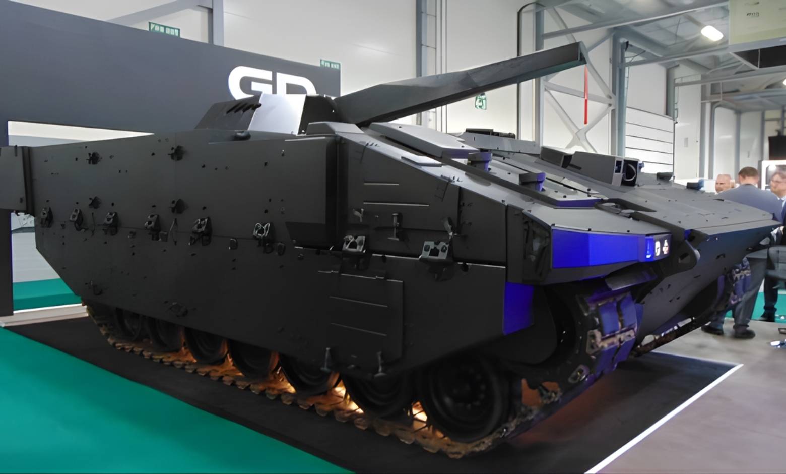 Birleşik Krallık sorunlu Ajax’tan vazgeçmiyor