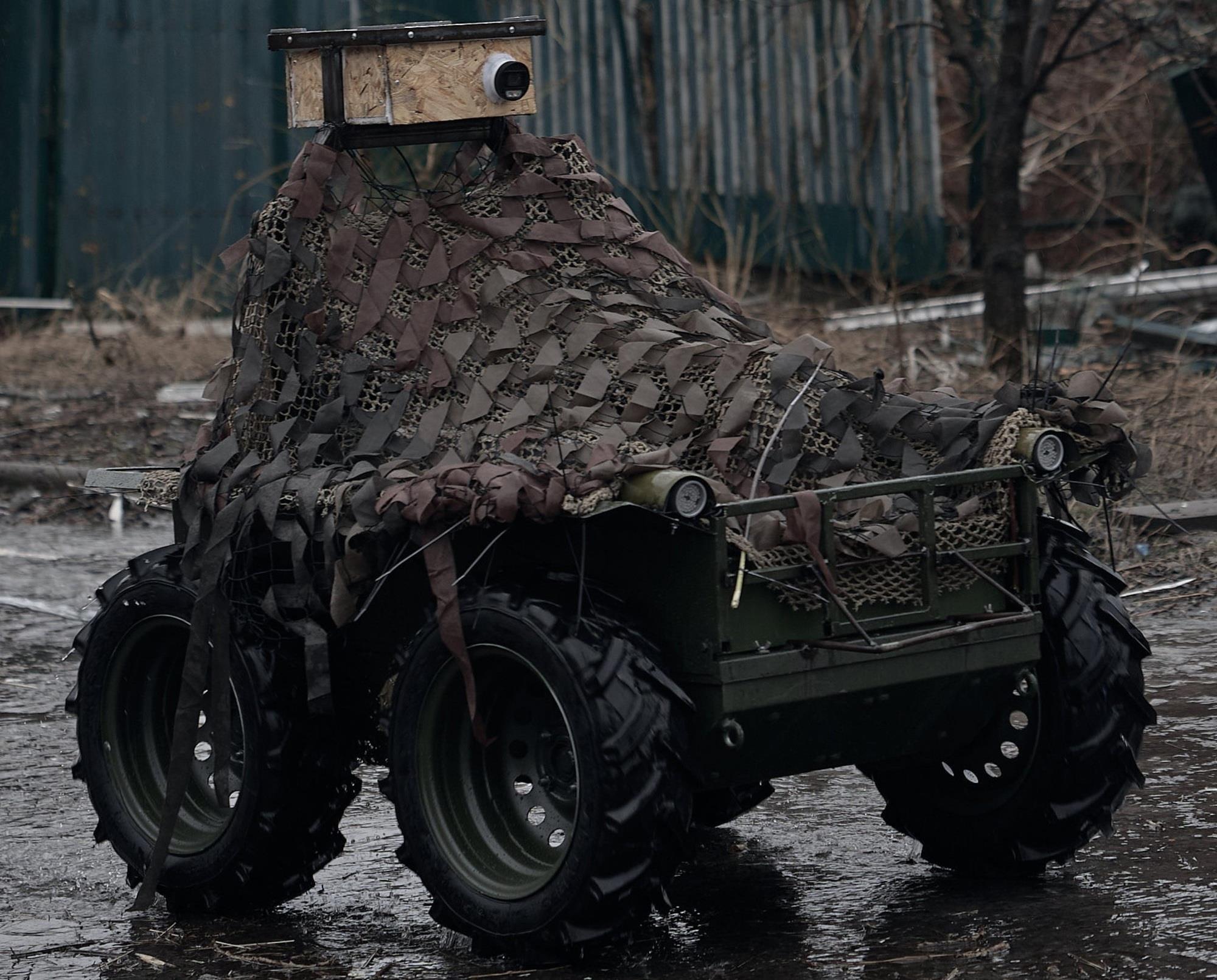 Ukrayna’nın kullandığı savaş robotları ilk kez Rus mevzisini ele geçirdi