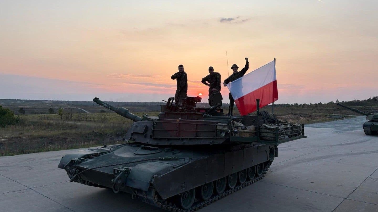 Polonya'ya yeni Abrams tankları ulaştı