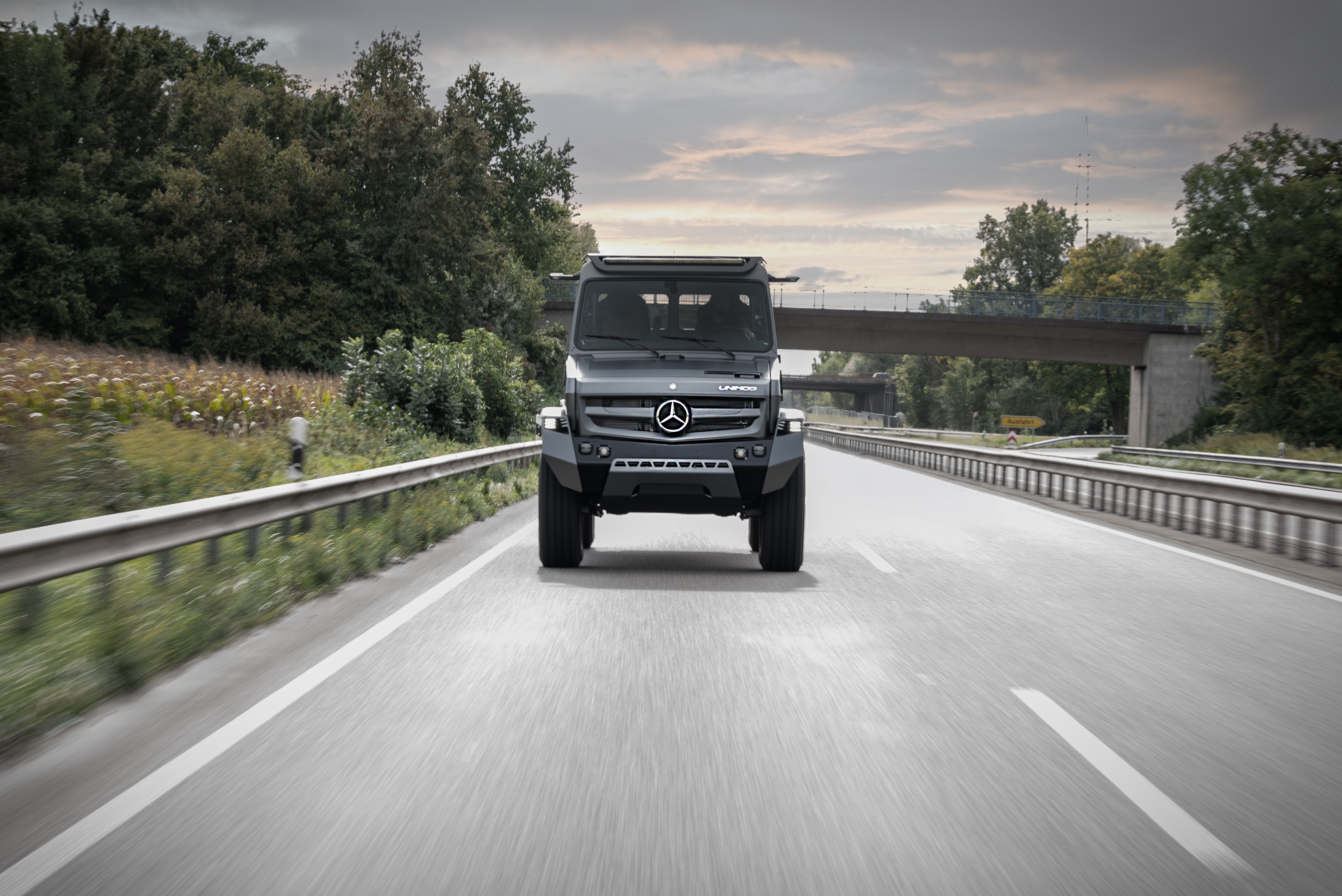 Asker ocağının tanıdık aracı Unimog yenilendi