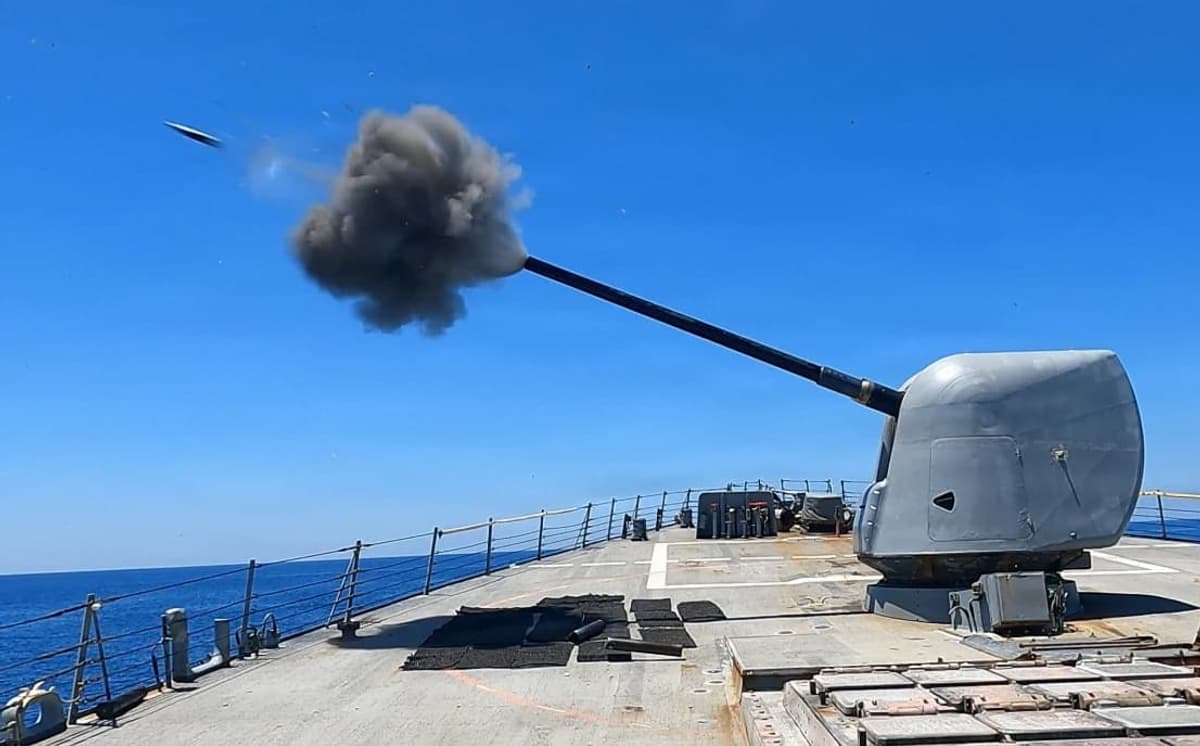ABD Deniz Kuvvetleri, BAE Systems ile iki Mk 45 Mod 4 deniz topunun bakım ve modernleştirme çalışması