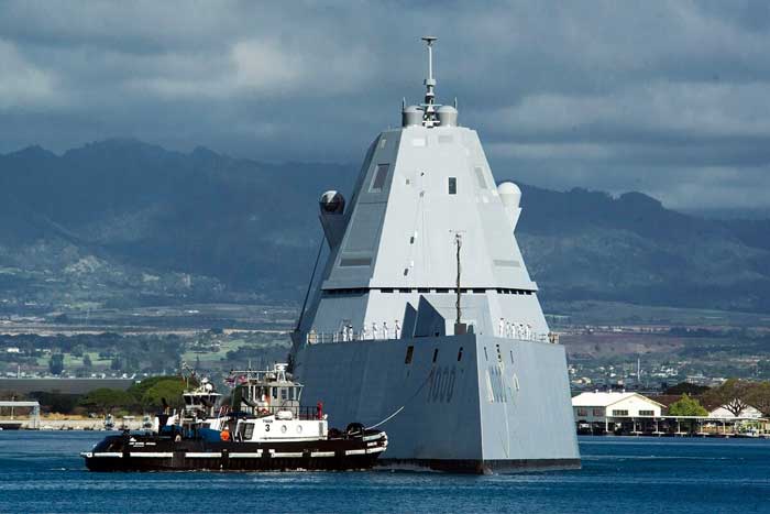 ABD’nin 4.5 Milyar Dolarlık Zumwalt Destroyerinde Yangın