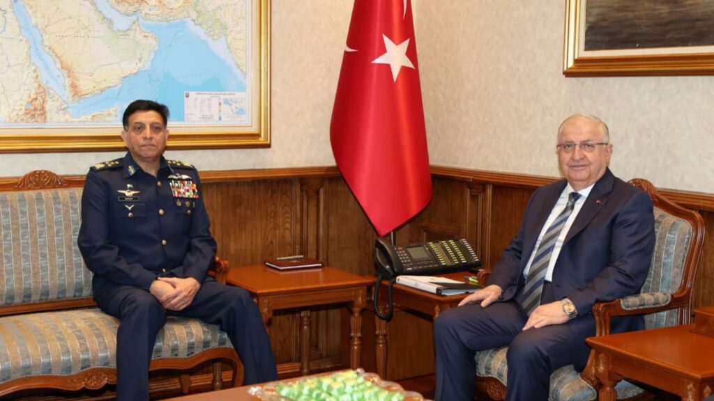 TSK, EFES 2026’da 50 Ülkenin Silahlı Kuvvetleri ile Ortak Çalışabilirliğini, Kendisinin ve Türk Savunma Sanayisinin Gücünü Gösterdi