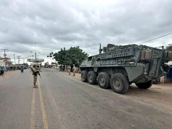 Kolombiya, Venezuela sınırına ordu birlikleri konuşlandırıyor