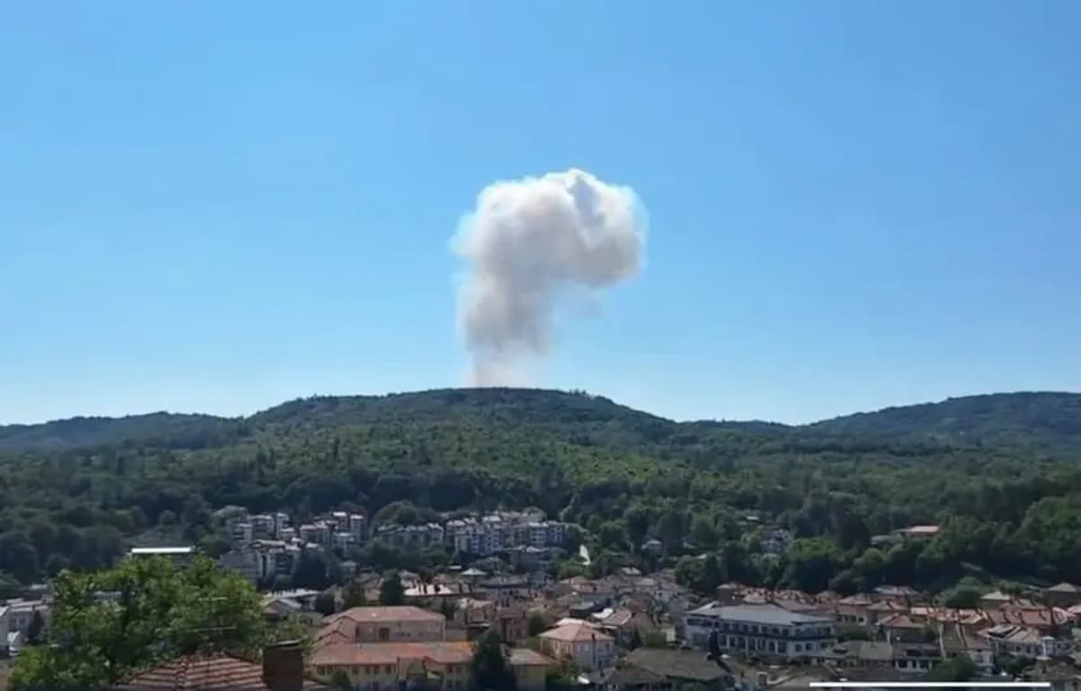 Bulgaristan'da Mühimmat Tesisinde Patlamalar