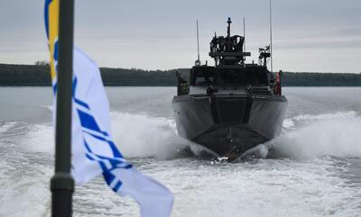 Ukrayna, İsveç ve Norveç yapımı CB90 saldırı botlarıyla
