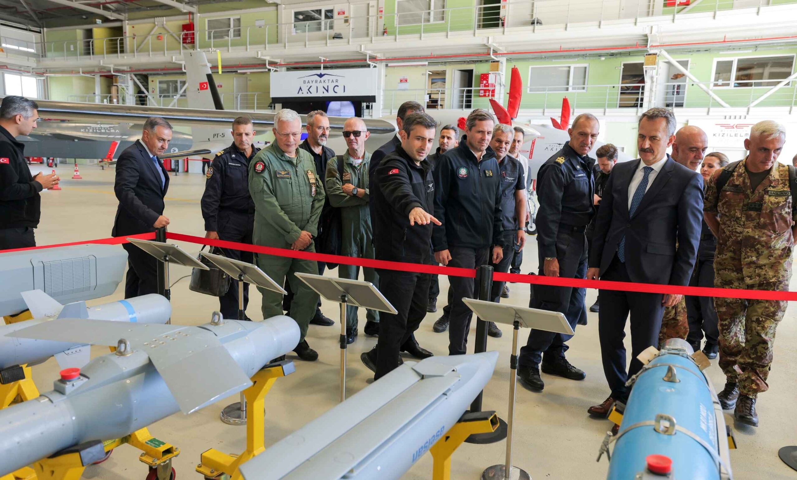 İtalya’dan İHA programına 2.4 milyar avro: Leonardo-Baykar projesi gündemde