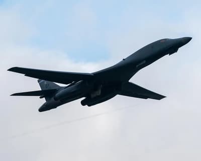 NATO, Baltık bölgesi eğitiminde ABD B-1B Lancer bombacısıyla yeni hava savunma çerçevesini test etti