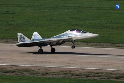 Rusya’nın çift koltuklu Su-57D’si uçuş testlerinde