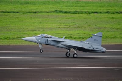 Brezilya'da üretilen ilk Gripen E, ilk uçuşunu gerçekleştirdi