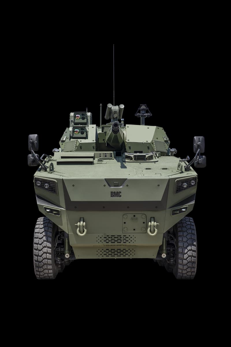 BMC VE SSB ARASINDA ALTUĞ 8x8 ZIRHLI MUHAREBE ARACI İÇİN SÖZLEŞME İMZALANDI
