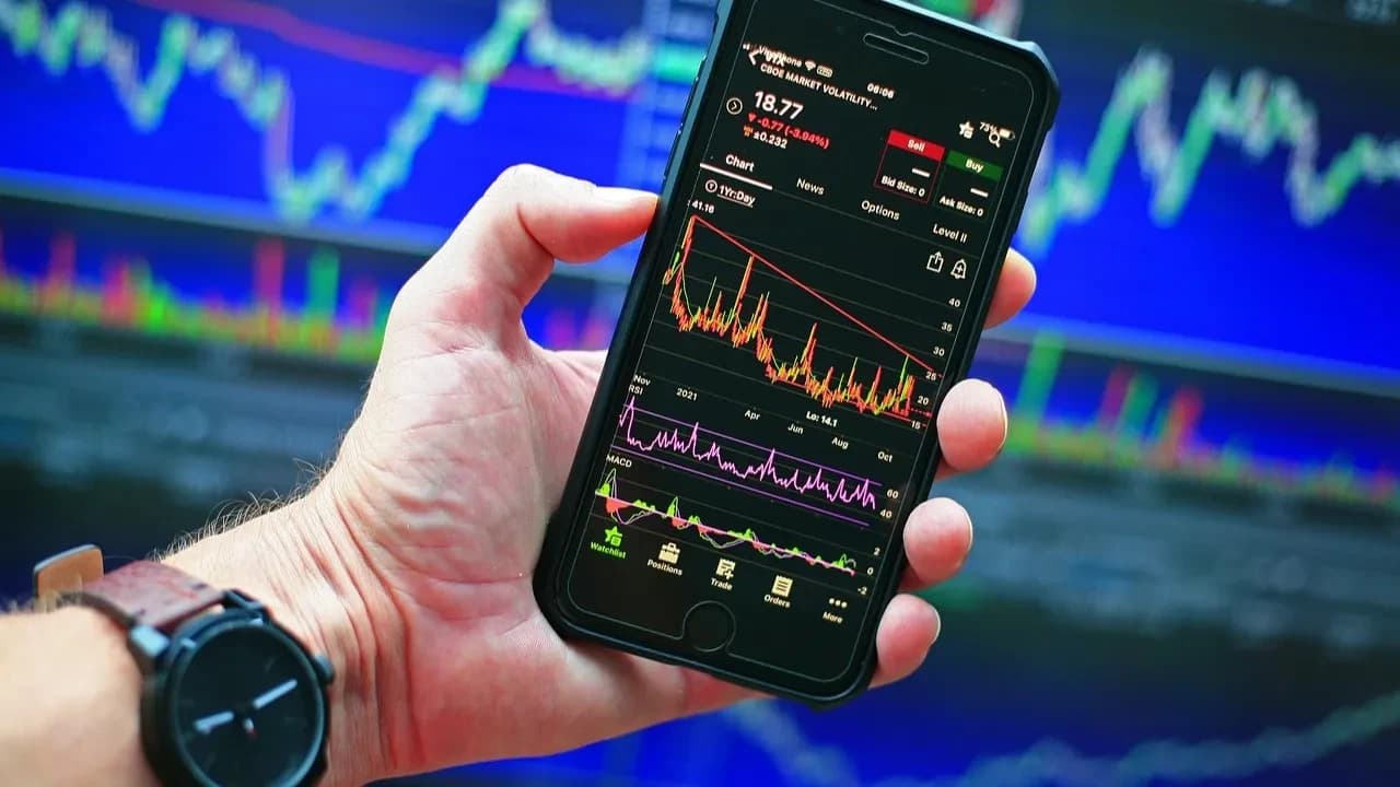 Akaryakıt zamları otomobil tercihlerini değiştirdi: Elektrikli araçlara talep artıyor