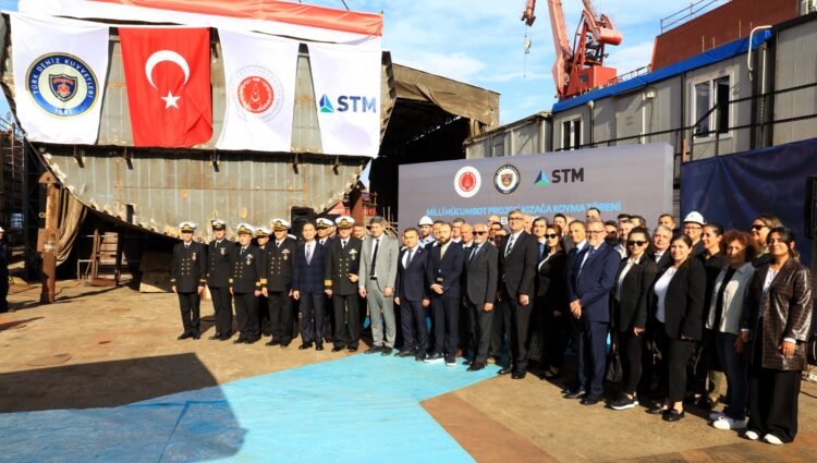 Milli hücumbotun ilk bloğu kızağa alındı