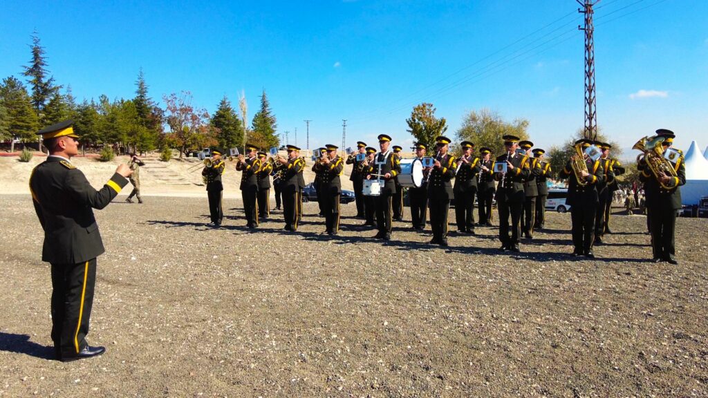 Eksiksiz, İstikrarlı Bir Ateşkes için Ateş Serbest!