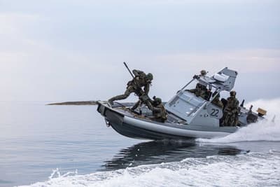 NATO Yüksek Kuzey Savunmasını Güçlendirirken Norveç Özel Kuvvetleri Kuzey Kutbu Deniz Yeteneklerini Geliştiriyor