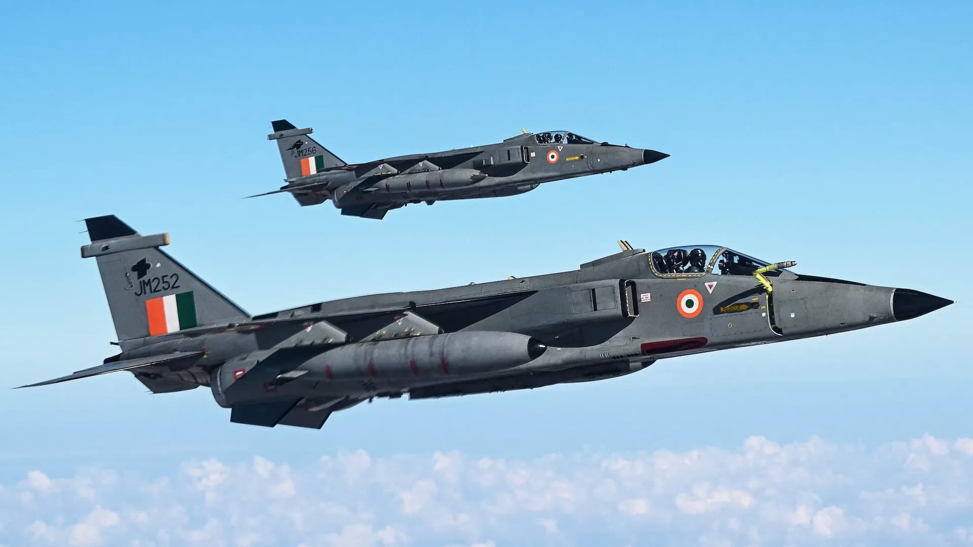 Umman Jaguar’ları Hindistan filosunu ayakta tutacak