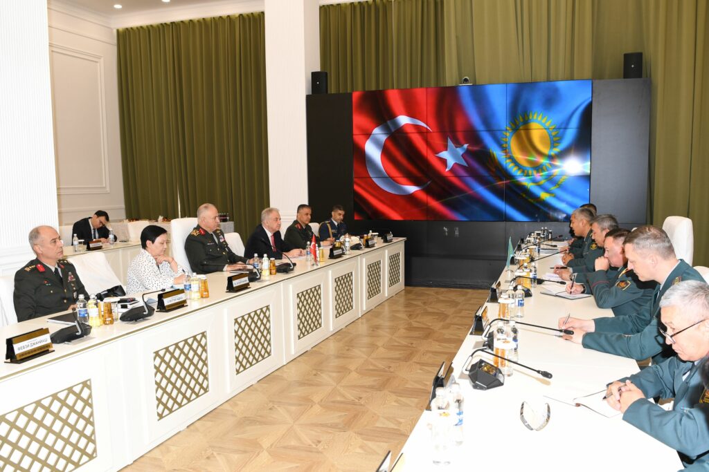 Genelkurmay Başkanı Orgeneral Metin Gürak, Resmî Ziyaret Kapsamında Kazakistan’da