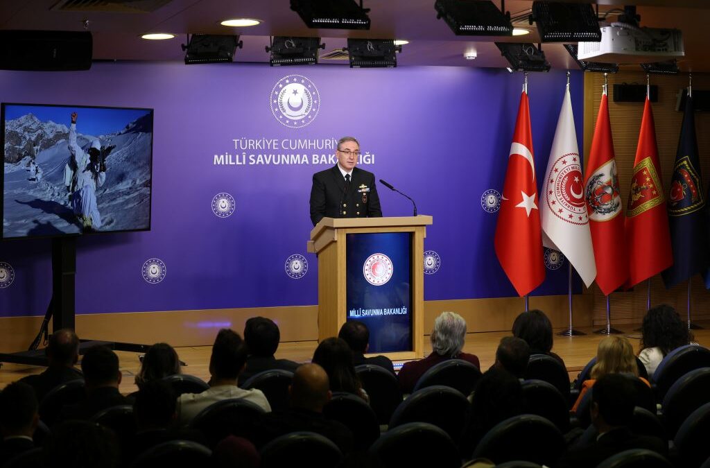 “Gazze’deki Ateşkes Anlaşmasının Nihayetinde İki Devletli Çözüm Hedefine Katkı Sağlamasını Temenni Ediyoruz”