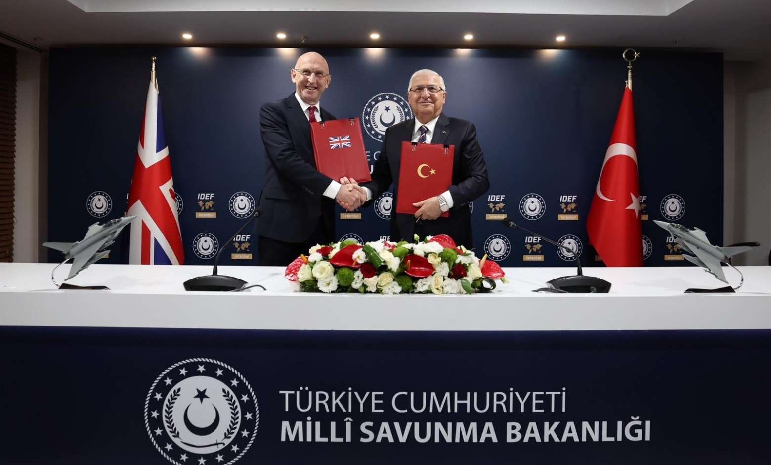 Türkiye 20 adet Eurofighter Typhoon için imzayı attı