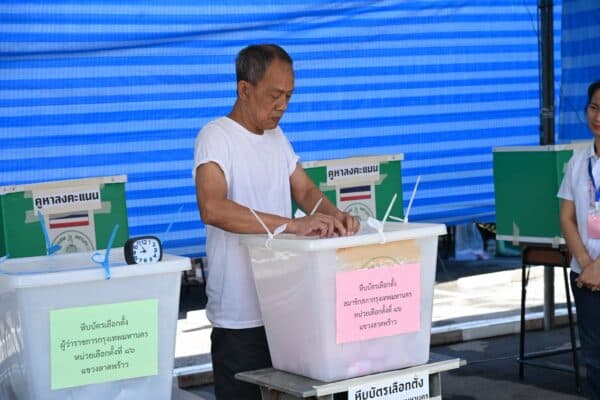 Bangkok Seçmenleri Chadchart'a İkinci Dönemi Kesin Bir Üstünlükle Verdi
