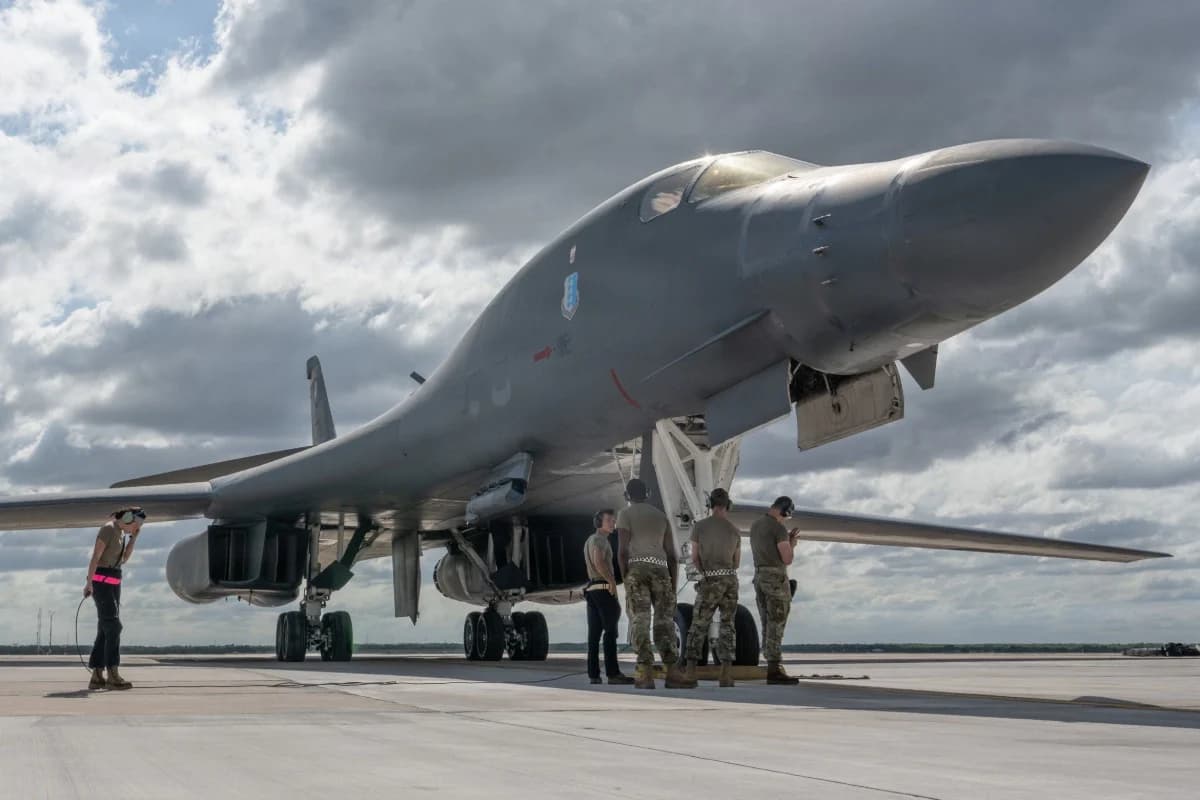 ABD Hava Kuvvetleri B-1B Bombardıman Uçağı İçin Yeni