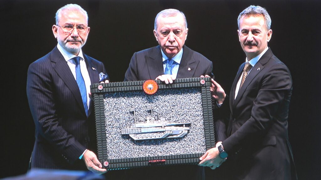 682 Bin Metrekarelik Tesiste Robotik Kaynak Sistemleri ile Ayda 8, Yılda 96 Altay Tankı Üretilecek