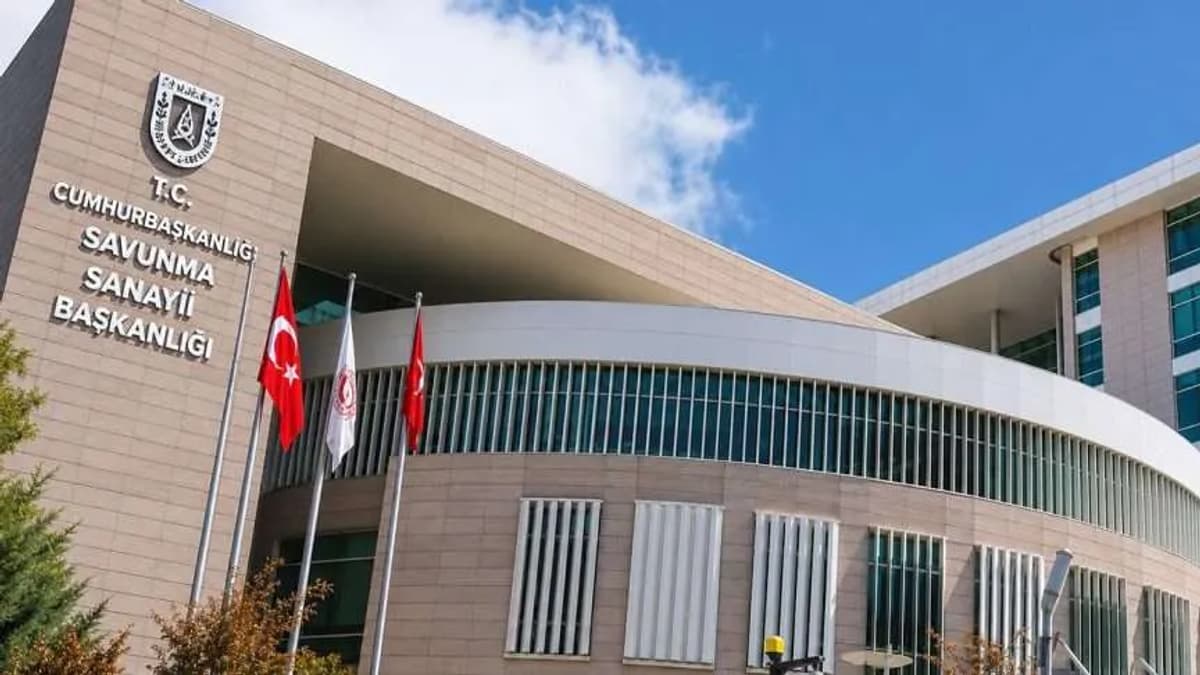 Savunma Sanayii Başkanlığı 13 Bilişim Personeli İle