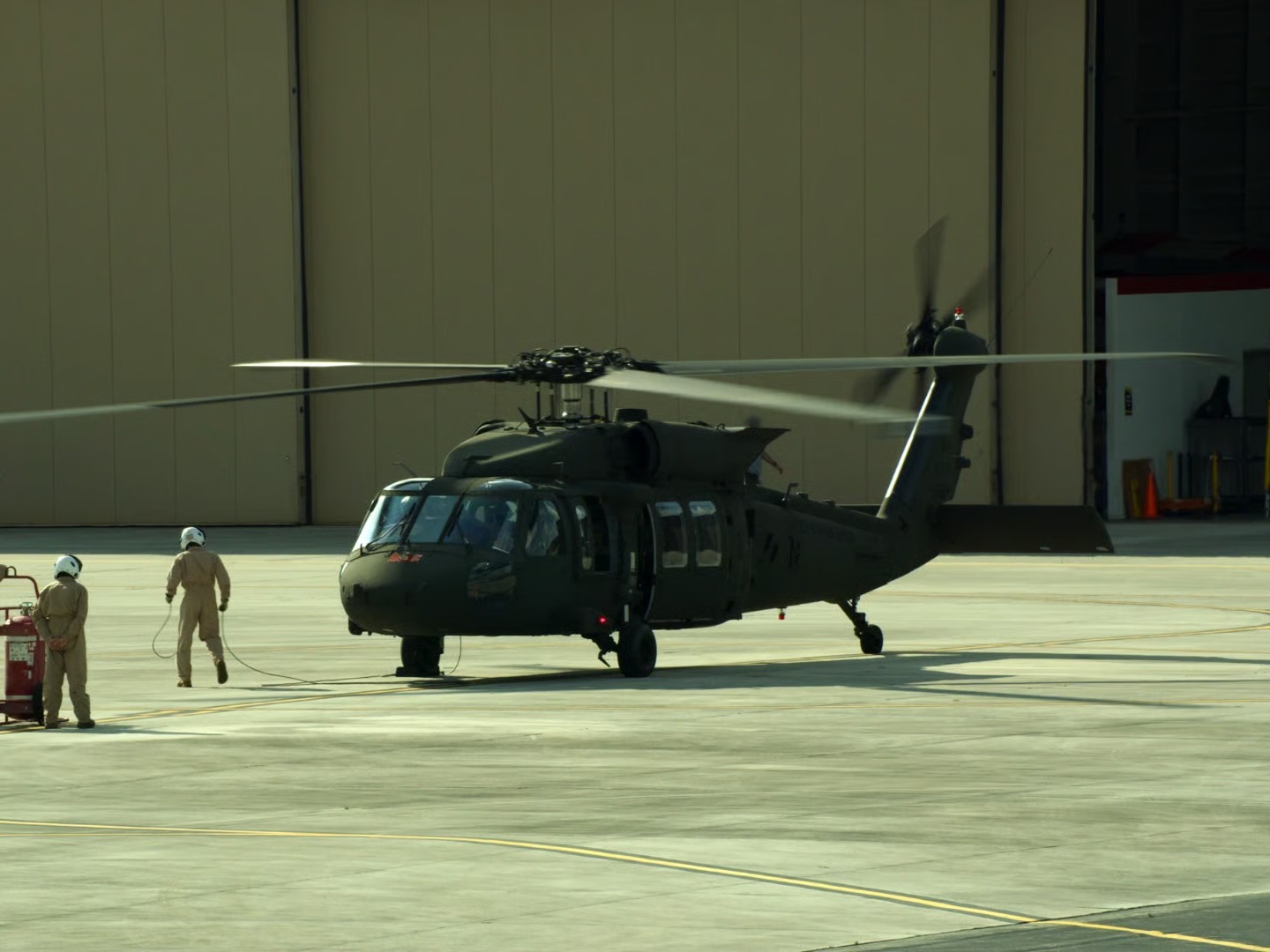 ABD, otonom uçuş kabiliyetine sahip ilk Black Hawk helikopterini teslim aldı