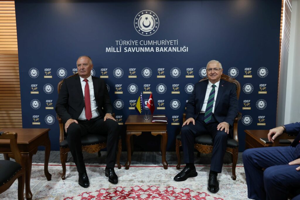 Millî Savunma Bakanı Güler’in IDEF 2025 Görüşmeleri