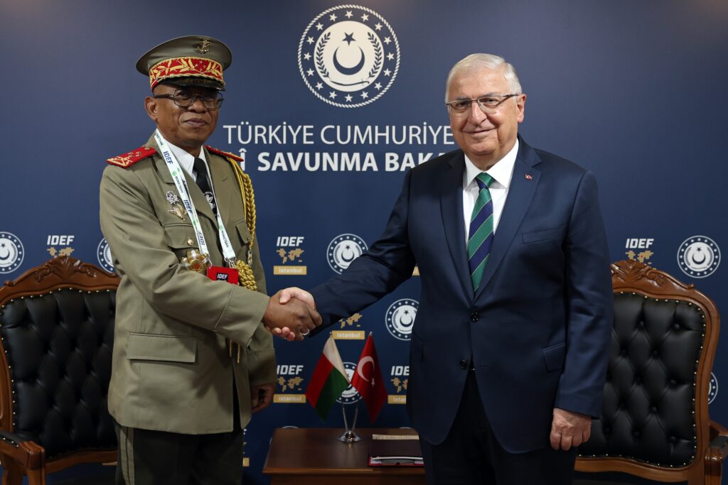 Millî Savunma Bakanı Güler’in IDEF 2025 Görüşmeleri