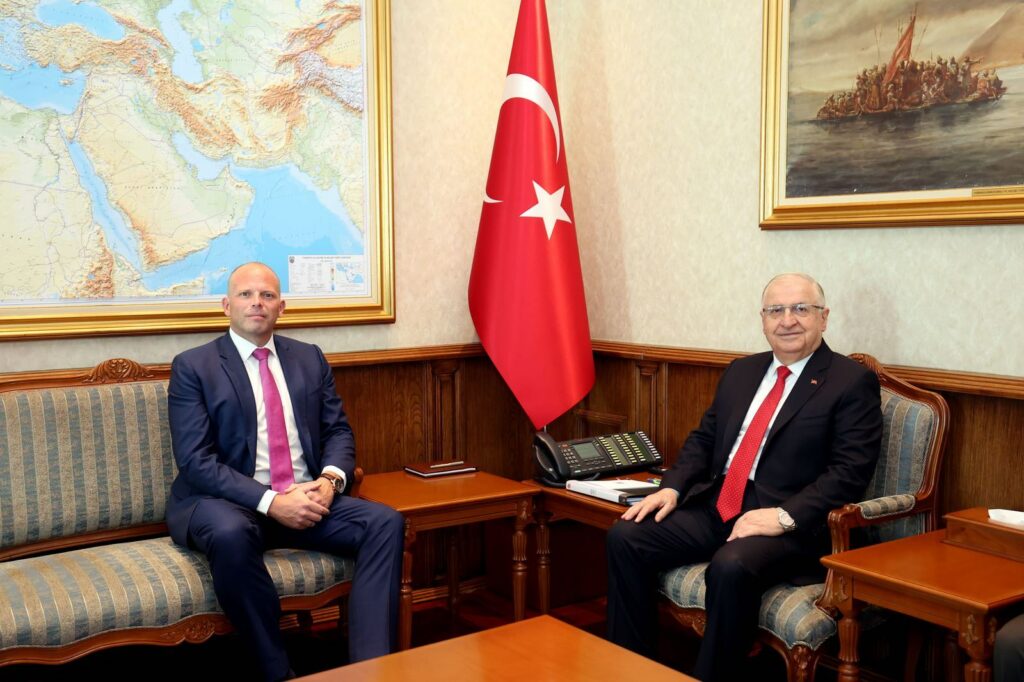 Belçika Savunma ve Dış Ticaret Bakanı Theo Francken Millî Savunma Bakanı Yaşar Güler’i Ziyaret Etti; Niyet Mektubu İmzalandı