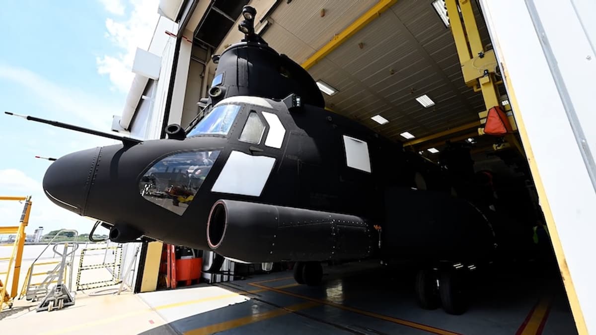 Boeing, UK için İlk CH-47F Chinook Block II'yi Hazırlıyor