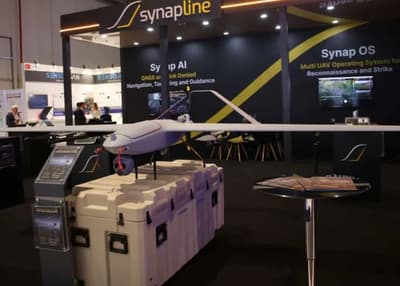 Azerbaycan merkezli Synapline Technologies, GPSsiz görev yapabilen Aeter V1 İHA'sını ADEX 2026'da sergiledi