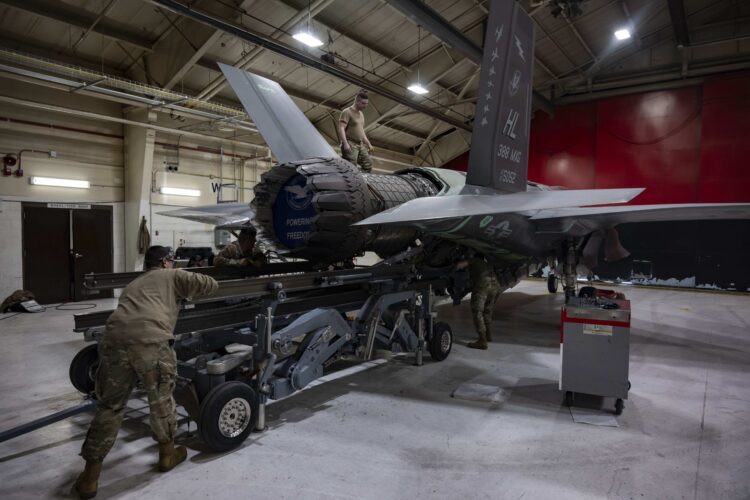Finlandiya’nın “F-35 motor merkezi” tamamlandı
