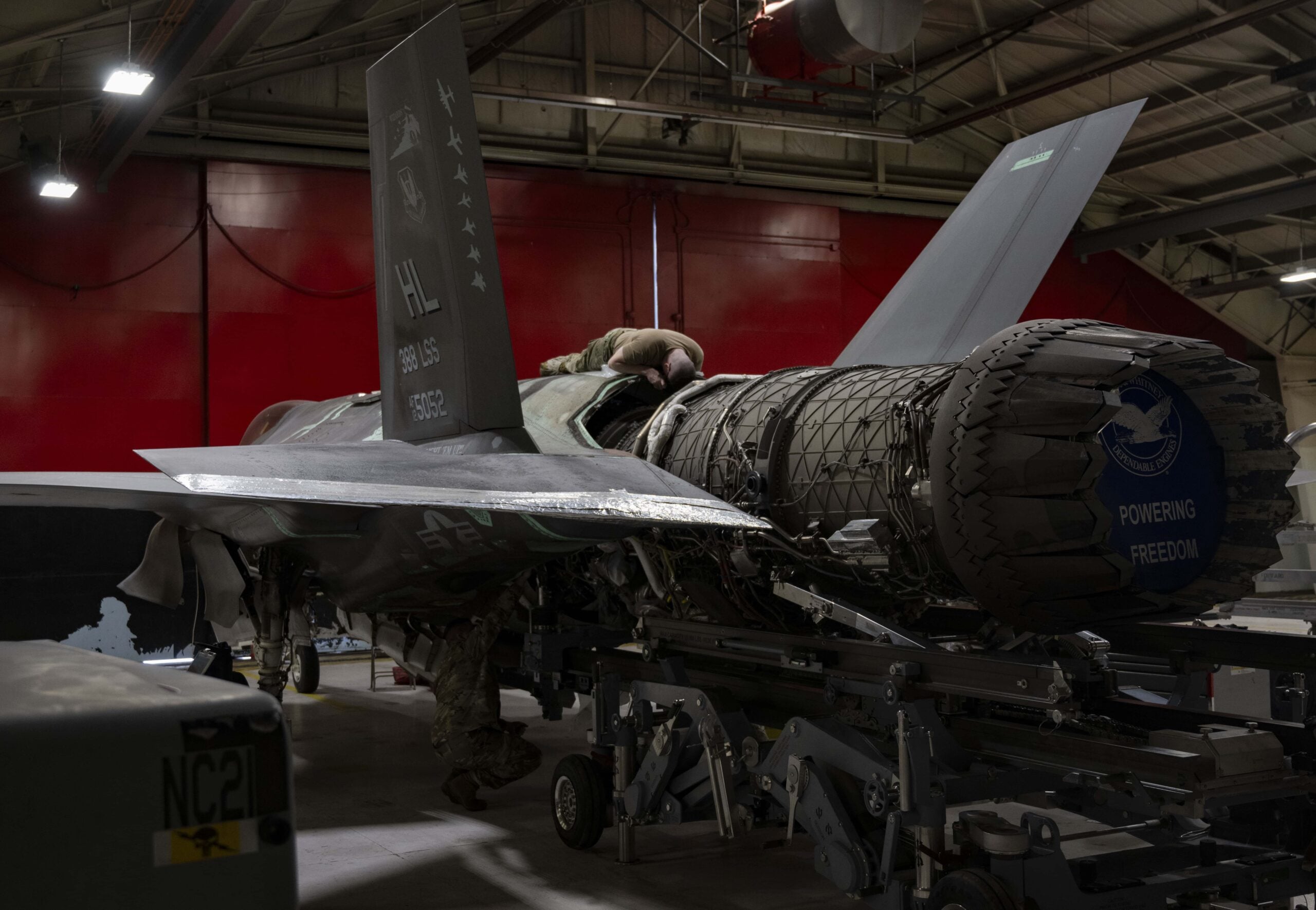 Finlandiya’nın “F-35 motor merkezi” tamamlandı