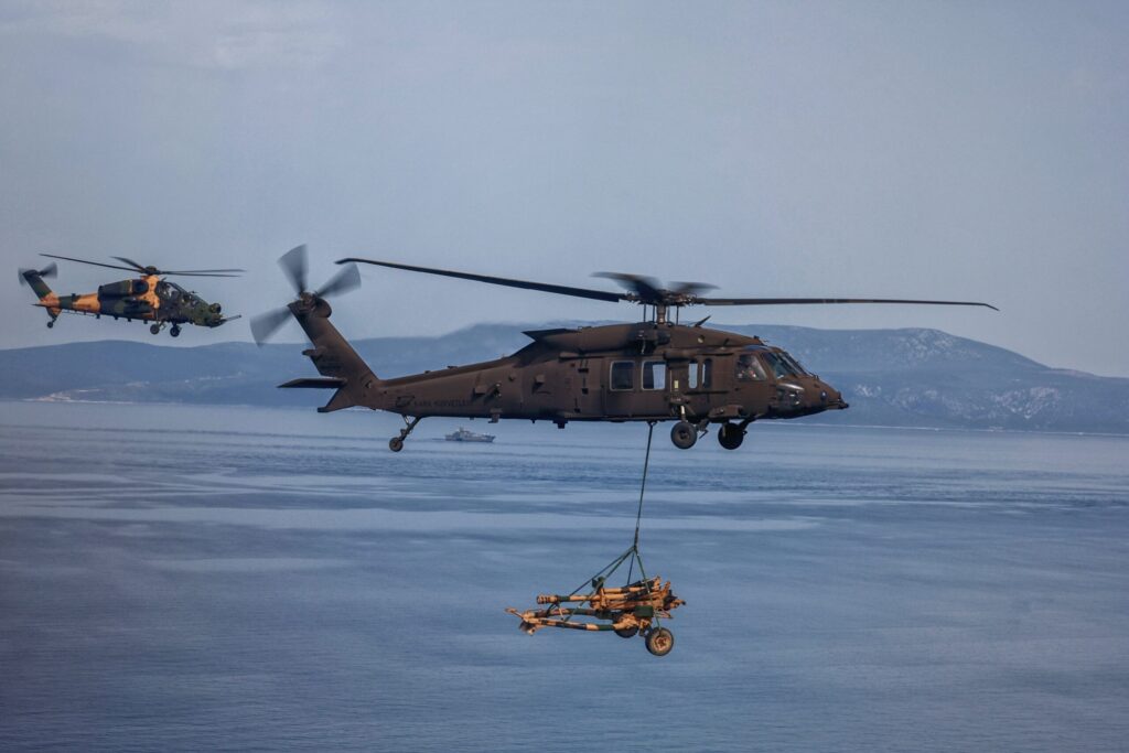 MKE’den deniz topu ve teslimatlar