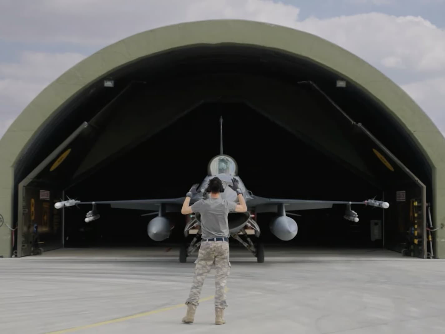 Azerbaycan Hava Kuvvetlerine Milli Yazılım Gücü