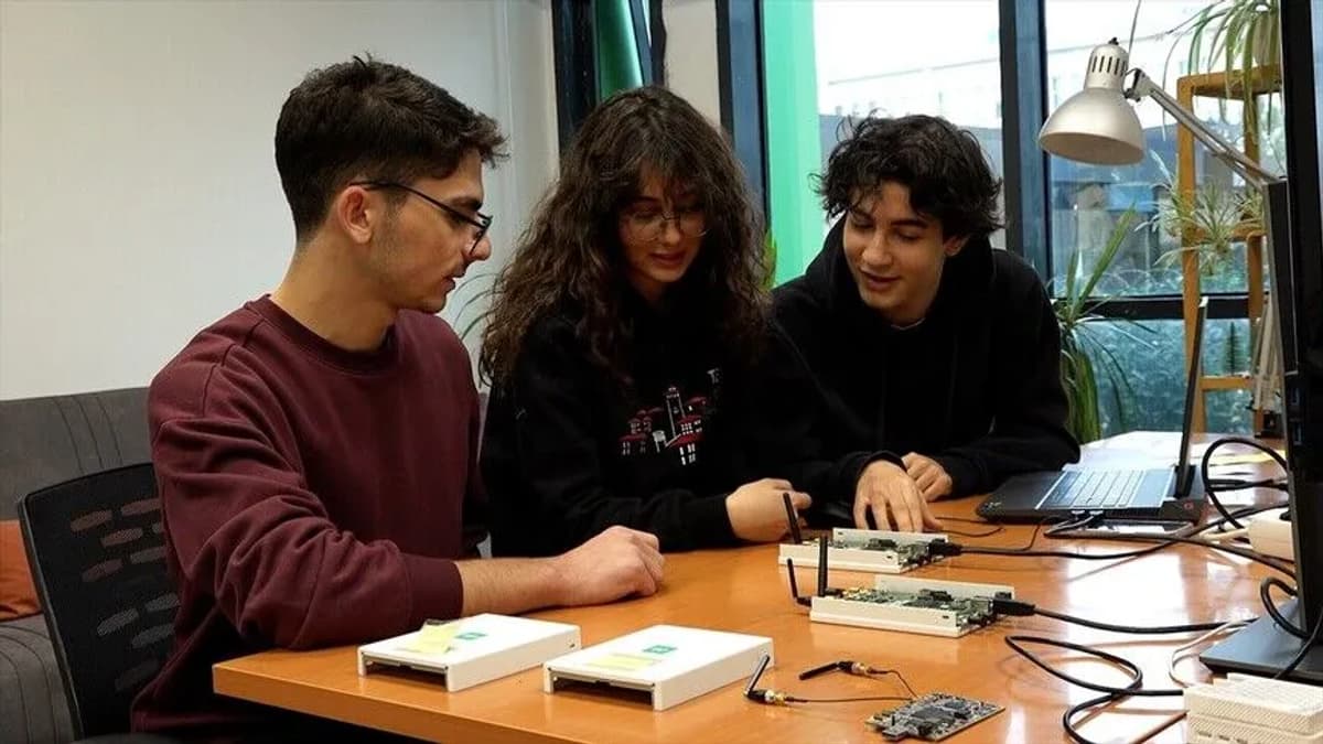 Dijital Sınırların Koruyucuları: Siber Güvenlik Programları