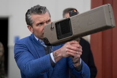 ABD Savunma Bakanı Hegseth'ten İHA savar çalışmalarını hızlandıran yeni direktif