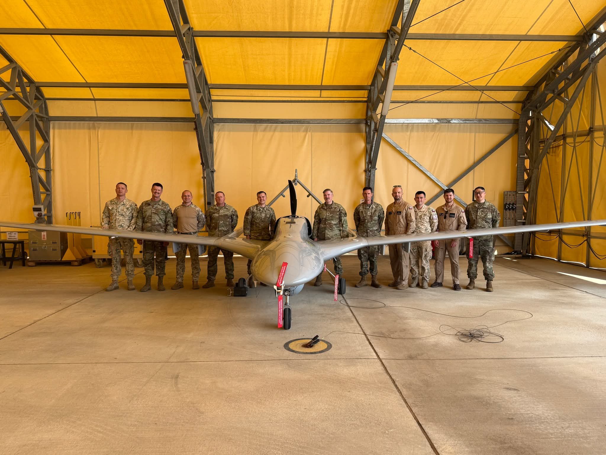 ABD’li Komutan Bayraktar TB2 SİHA’yı inceledi!