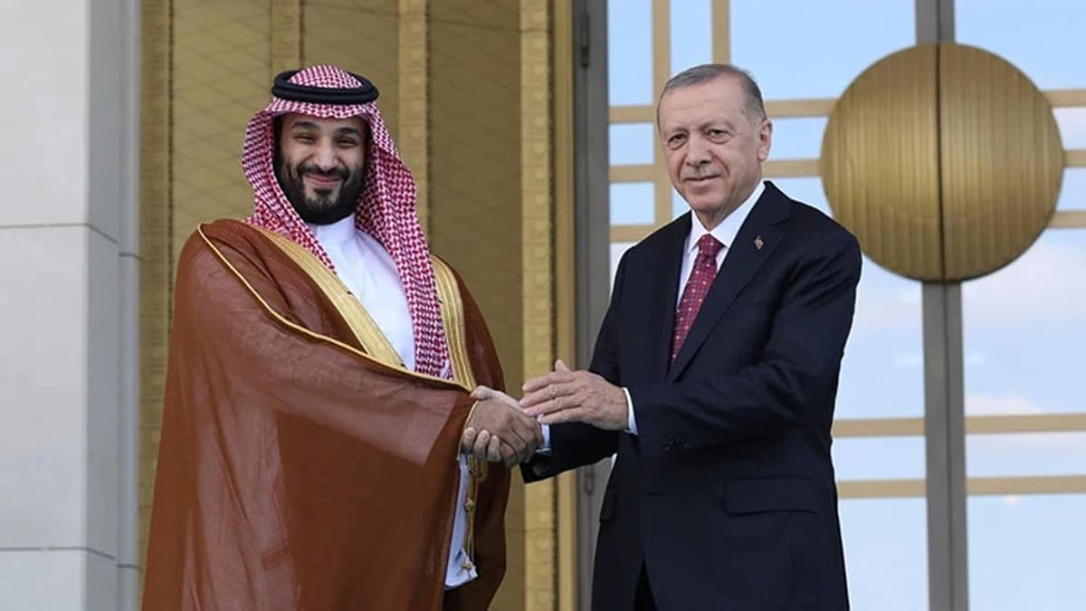Türkiye, Suudi Arabistan ve Pakistan Ortak Savunma Anlaşması İmzaladı