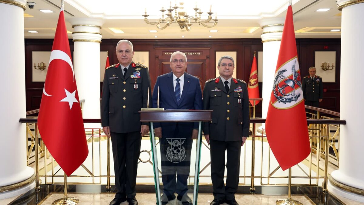Genelkurmay Başkanlığı ve Kara Kuvvetleri Komutanlığında Devir Teslim Töreni