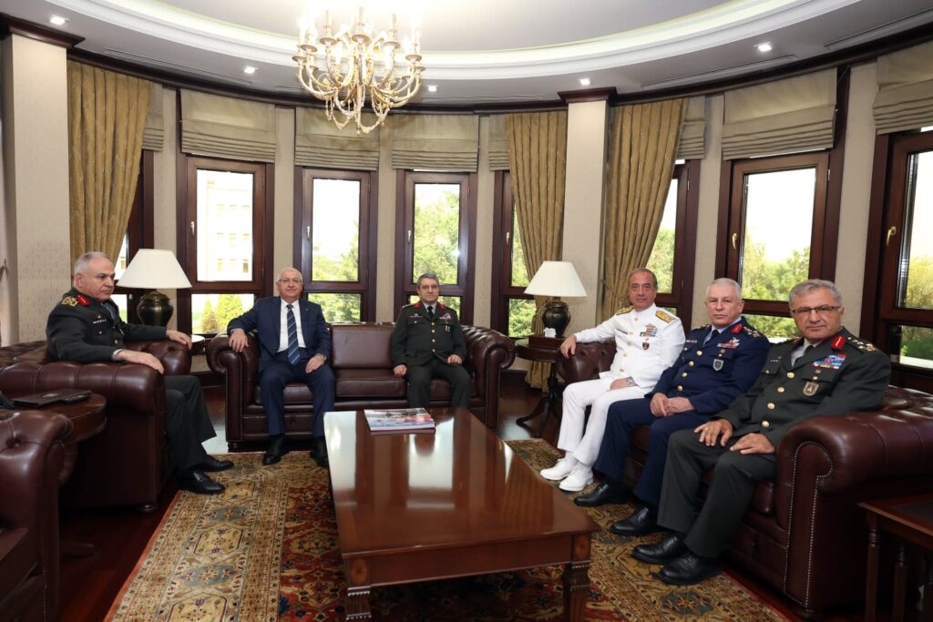 Genelkurmay Başkanlığı ve Kara Kuvvetleri Komutanlığında Devir Teslim Töreni