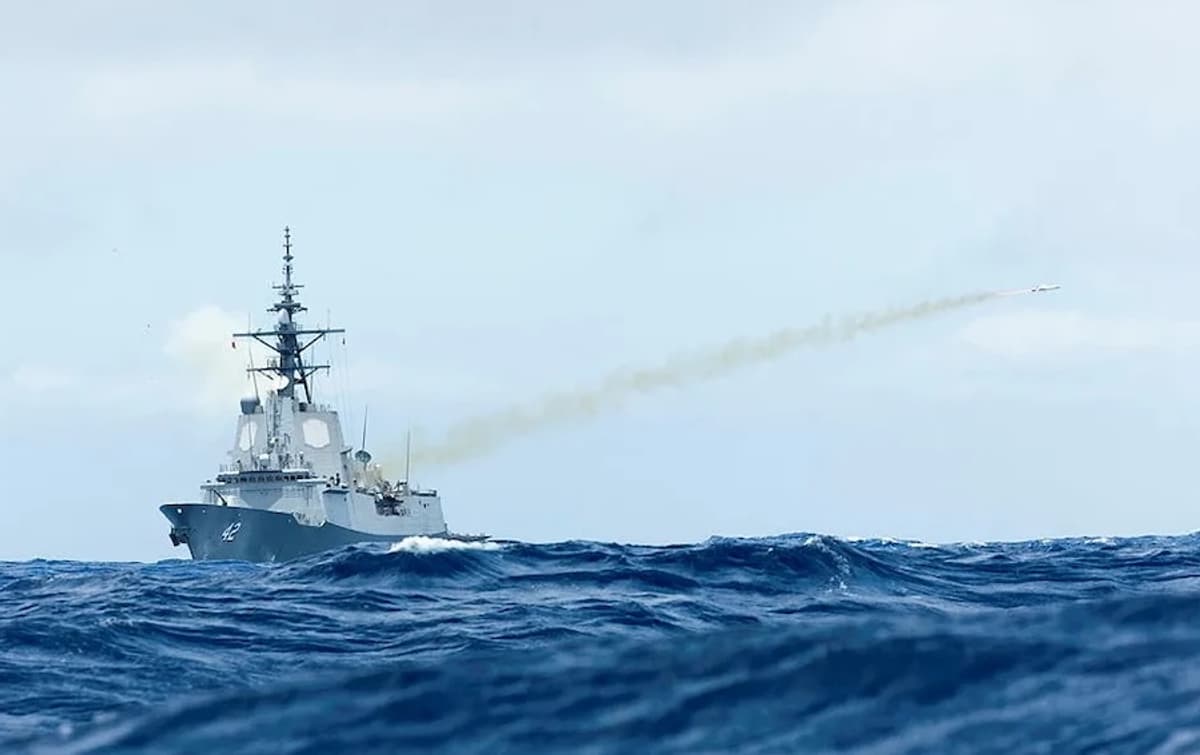 Avustralya Donanması, RIMPAC 2026'da Deniz Vurucu Füzesini Başarıyla Denedi