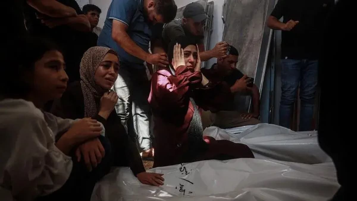 İsrail'in Gazze Saldırıları: 18 Ölü, Ateşkesin Geleceği Belirsiz