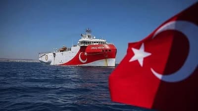Yunan Analist Savvas Kalenteridis'ten Türkiye Uyarısı: "Geri Döndürülemez Fiili Durumlar Oluşturuyor"