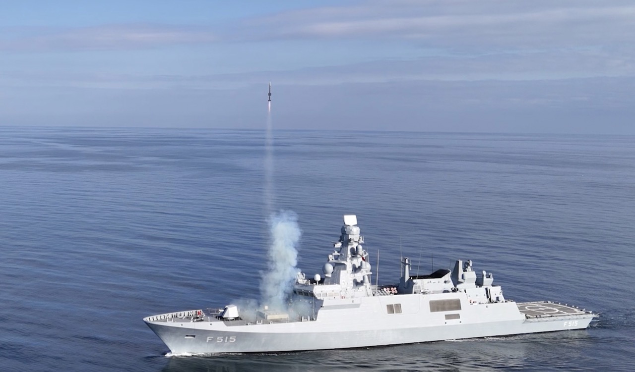 MİDLAS ile TCG İSTANBUL’dan HİSARD-RF atışı