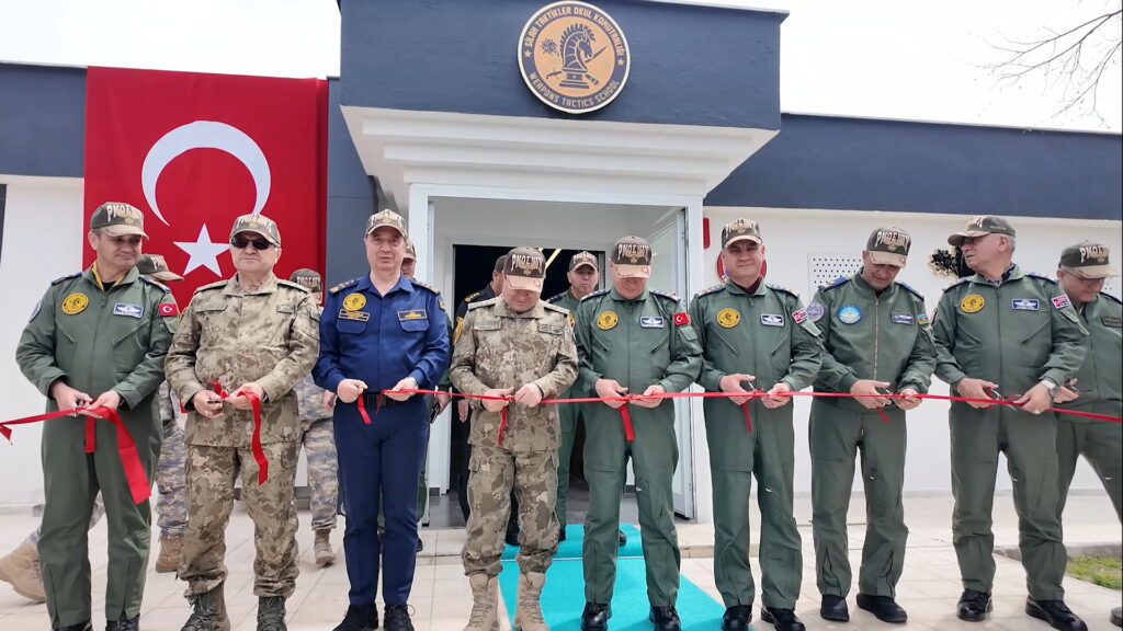 “Gök Vatan, Hava Kuvvetleri Komutanlığımızın Kudreti, Yüksek Teknoloji ve Nitelikli Personelimizin Kararlılığıyla Her An Korunmaktadır”