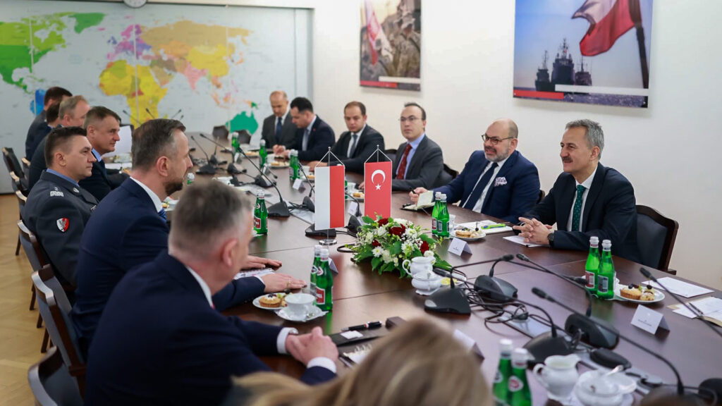 Polonya, Türkiye ile İş Birliği İçinde Ordusunun Operasyonel Kapasitesini Artırmayı Hedefliyor