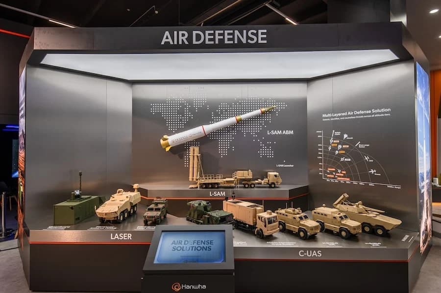 Hanwha, MSPO 2026'da Polonya'nın hava savunma kapasitesini artırmak için L-SAM, H-SHORAD, İHA savar ve lazer sistemlerini sergiliyor